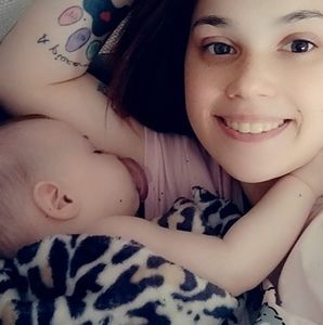 Meet your Posher, Alexia